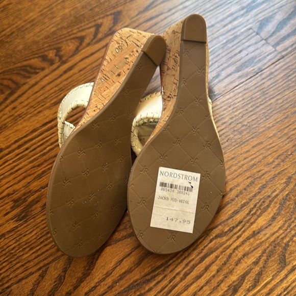 Jack Rogers white laced edging cork wedge thong sandals. Size 6. NWT. - Picture 6 of 6